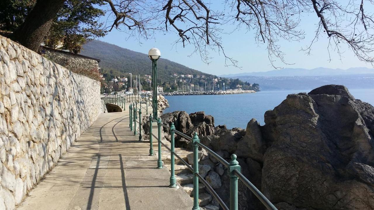 Apartmani Adria Opatija Exterior foto
